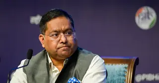 হরমুজ প্রণালিতে ভারতীয় নাবিক নিহতের ঘটনায় ইরানের রাষ্ট্রদূতকে তলব দিল্লির